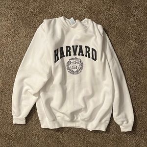 XL Harvard white crewneck logo design sweatshirt unisex